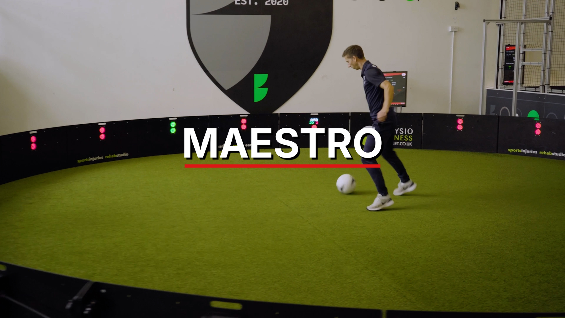 video demonstrating man using acura elite icon arena and playing the maestro game mode